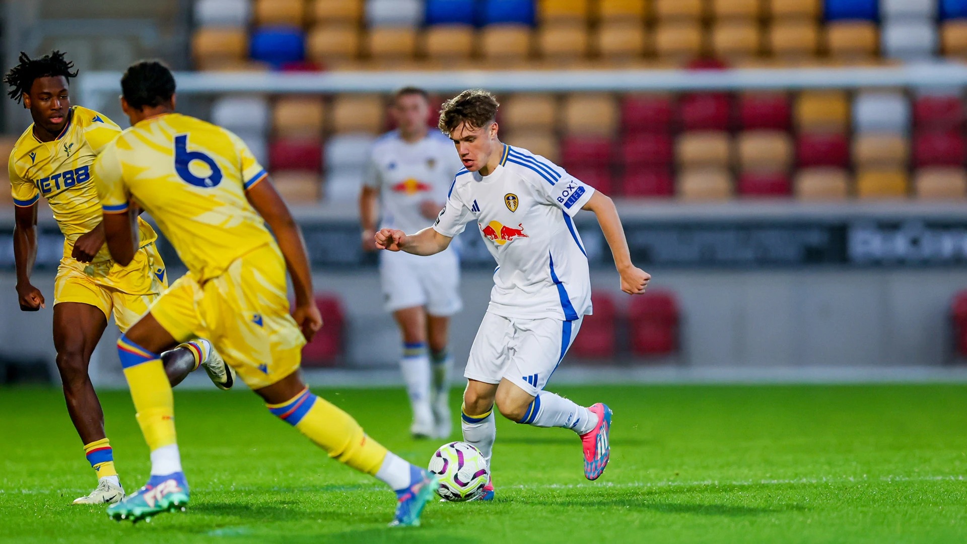 Nhận định soi kèo Leeds vs Crystal Palace lúc 03h00 ngày 21/12/2025